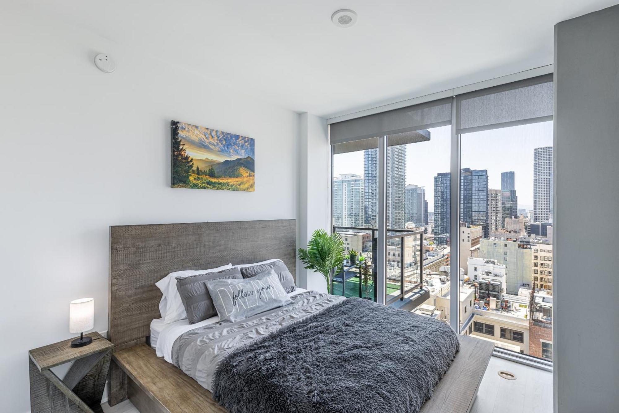 Floor 3 Bed 3 Bath Penthouse Living In Luxury