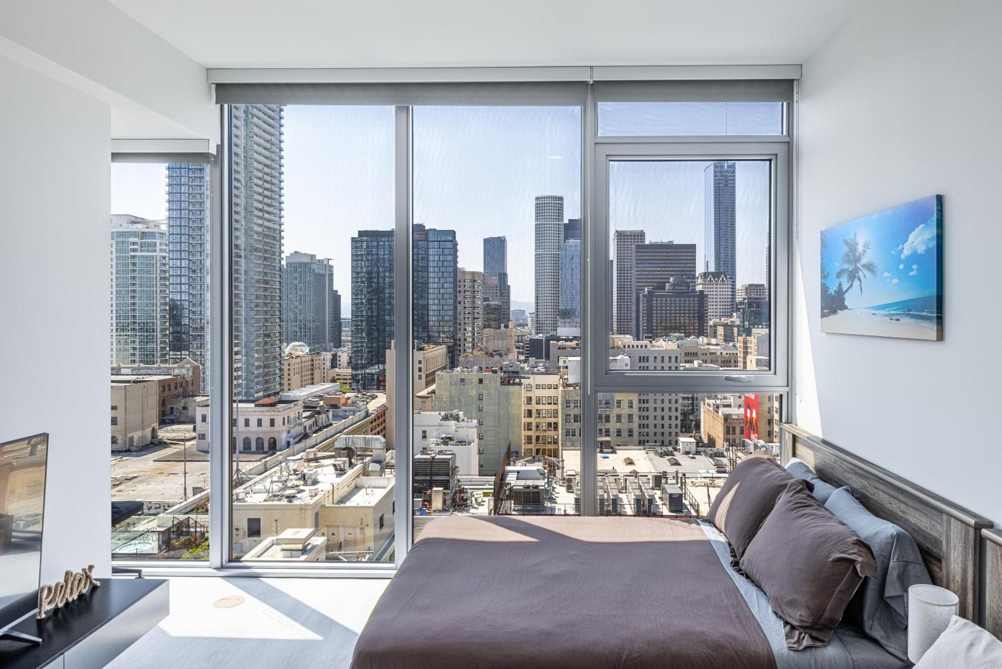 Floor 3 Bed 3 Bath Penthouse Living In Luxury Appartamento Los Angeles