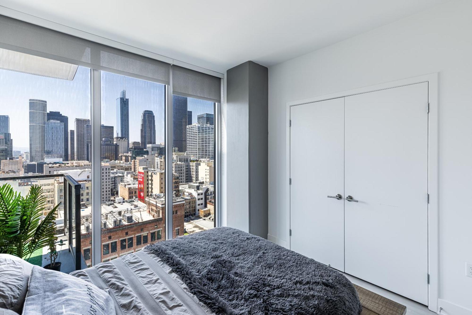 Floor 3 Bed 3 Bath Penthouse Living In Luxury Appartamento *