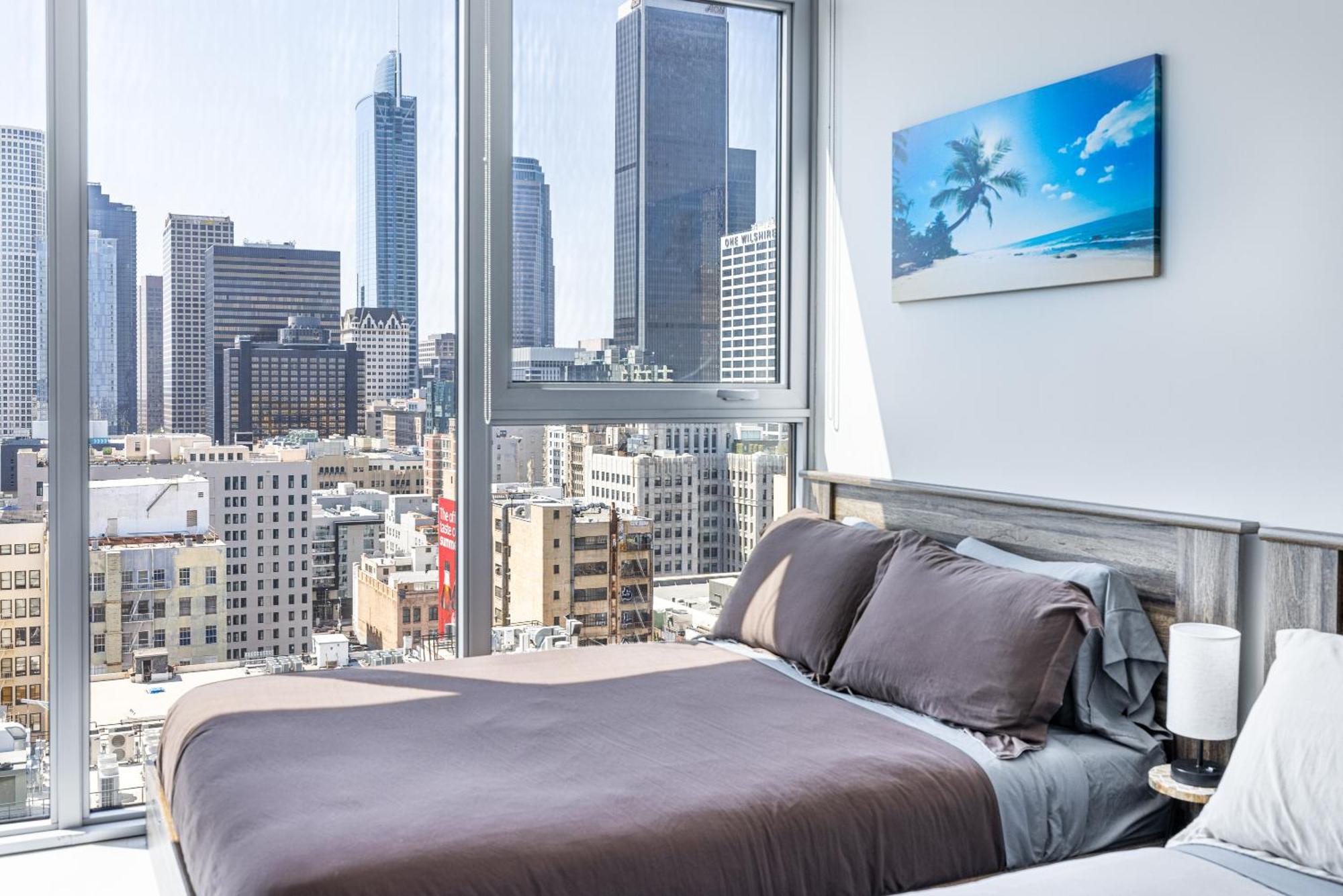 Floor 3 Bed 3 Bath Penthouse Living In Luxury Appartamento Los Angeles