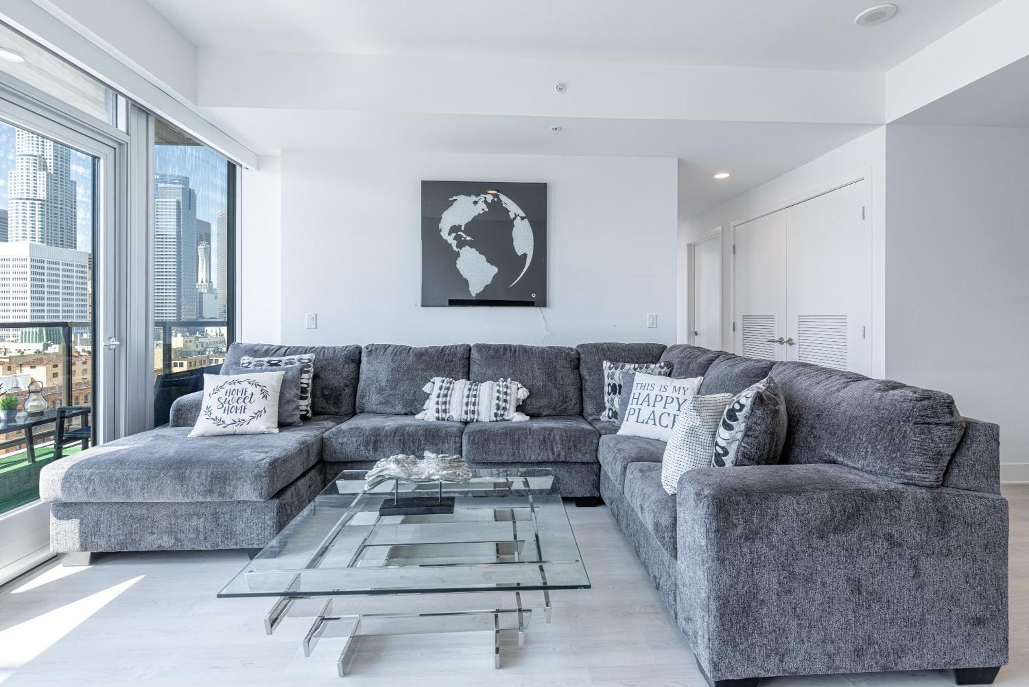 Floor 3 Bed 3 Bath Penthouse Living In Luxury Appartamento Los Angeles